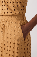SAIA CROPPED LAISE BEGE CAMINHOS
