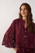 CAMISA ALGODAO BORDADO BARRADO VINHO OUTONO